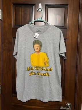 Grey Short-Sleeve Graphic Tee with Yellow Print